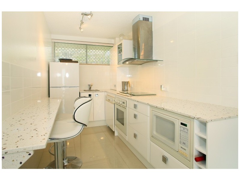 28 Riverview Parade ‘Paringa’, Surfers Paradise QLD 4217