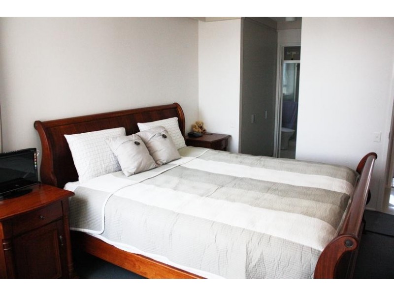 7 Fern Street ‘Marriner Views’, Surfers Paradise QLD 4217