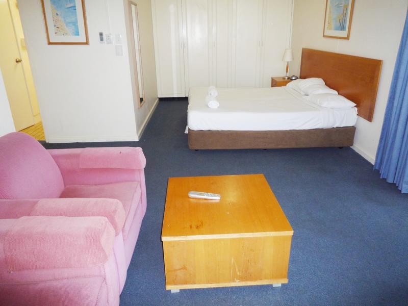 18 Hanlan Street ‘Beachcomber’, Surfers Paradise QLD 4217