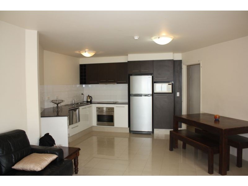 8 Trickett Street, ‘Aloha’, Surfers Paradise QLD 4217