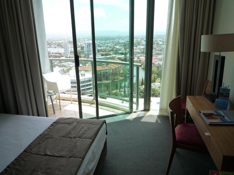 25 Laycock Street ‘Mantra Legends’, Surfers Paradise QLD 4217