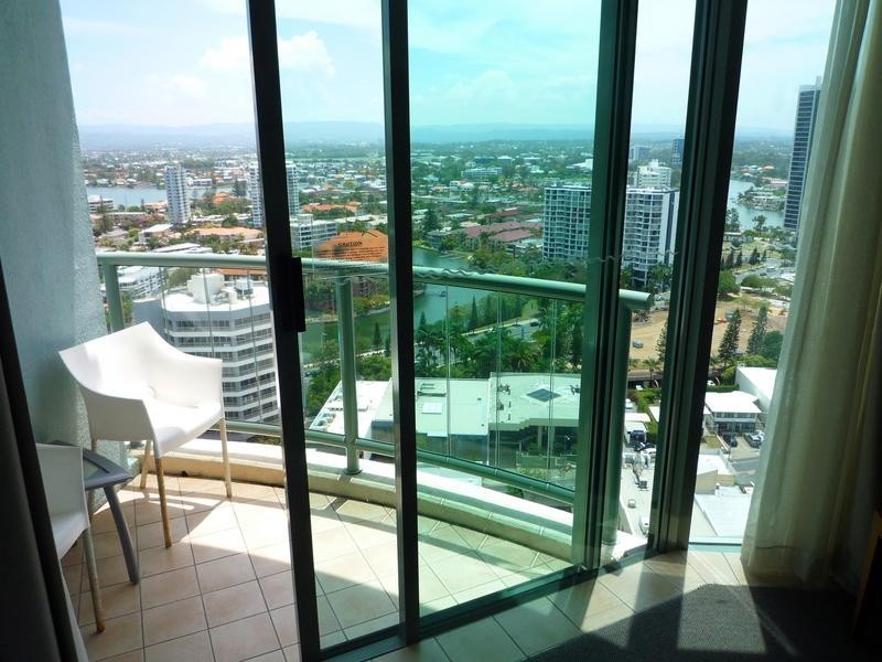 25 Laycock Street ‘Mantra Legends’, Surfers Paradise QLD 4217