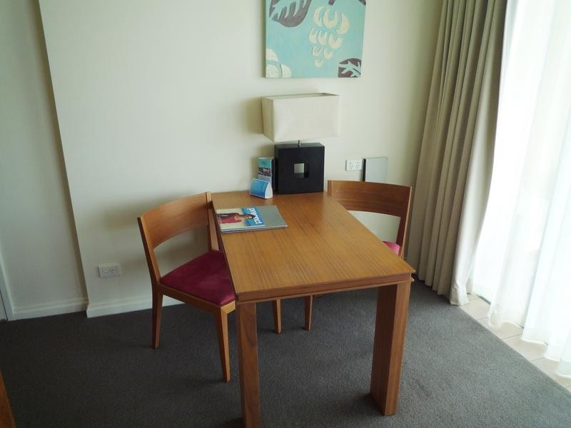 25 Laycock Street ‘Mantra Legends’, Surfers Paradise QLD 4217