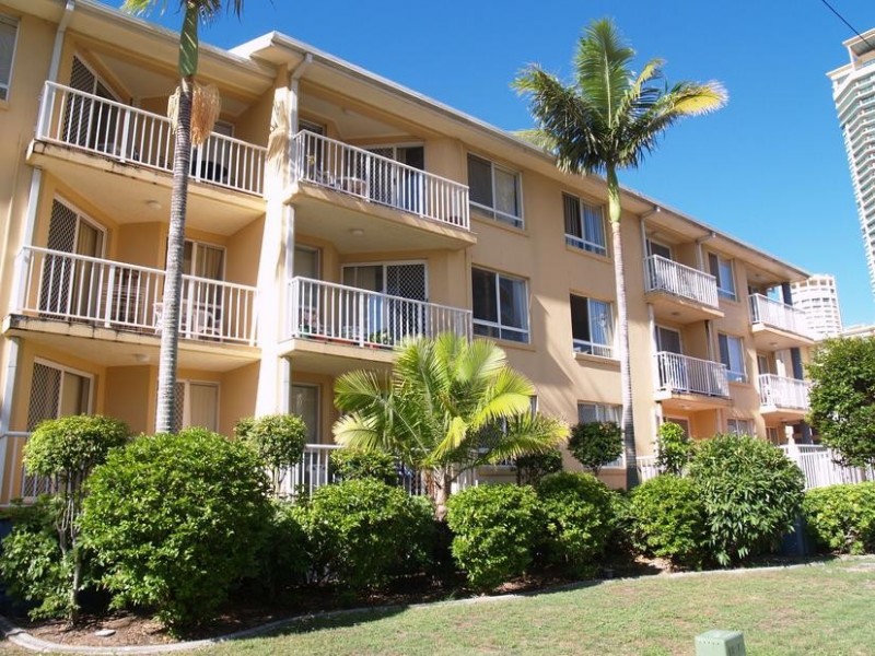35 Palm Avenue ‘Bay Lodge Heights’, Surfers Paradise QLD 4217