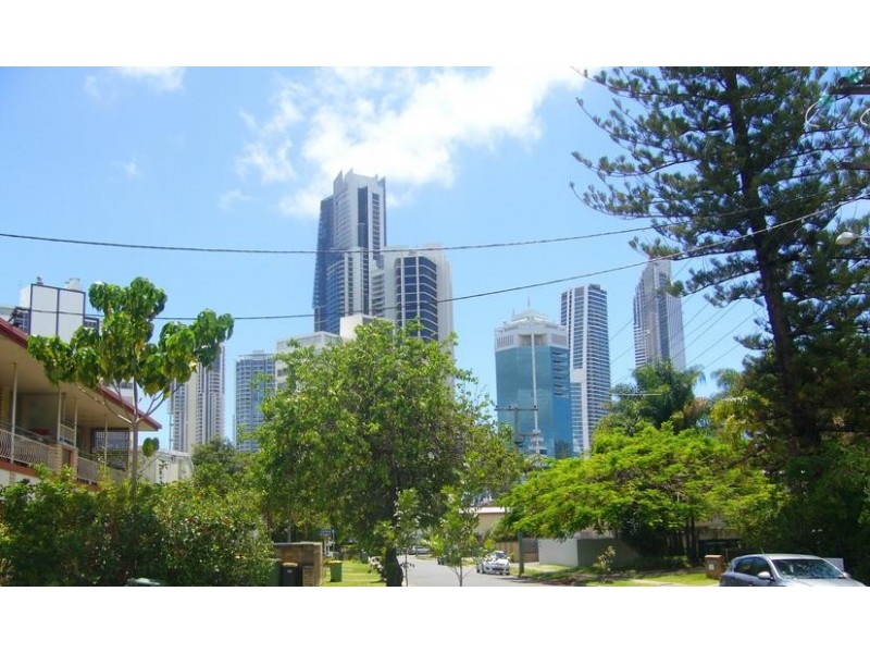 26 Leonard Avenue ‘Eva’, Surfers Paradise QLD 4217
