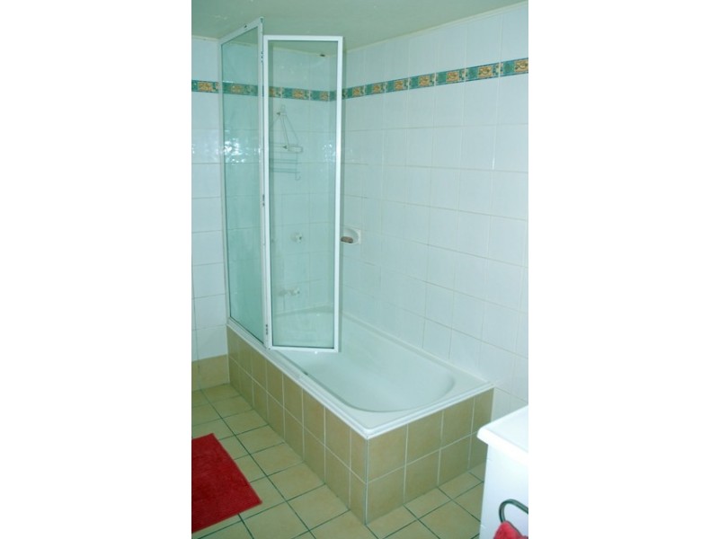 26 Leonard Avenue ‘Eva’, Surfers Paradise QLD 4217