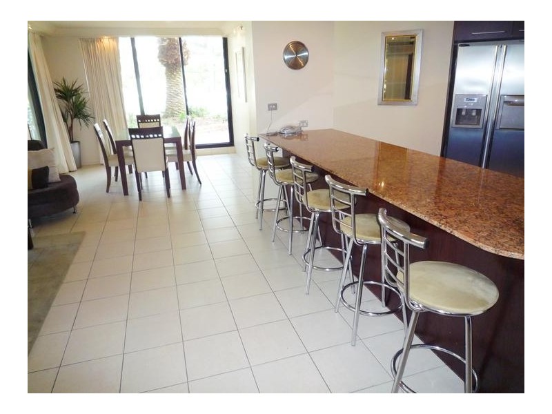 85 Old Burleigh Road ‘Biarritz’, Surfers Paradise QLD 4217