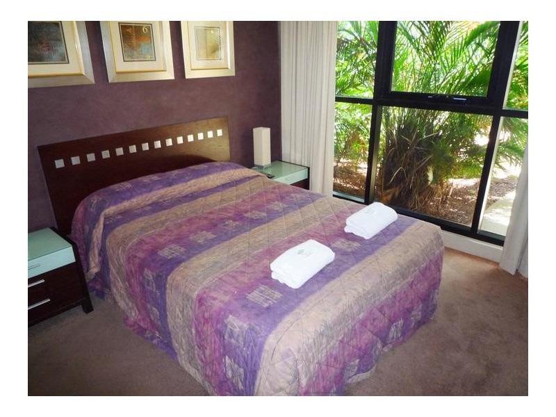 85 Old Burleigh Road ‘Biarritz’, Surfers Paradise QLD 4217