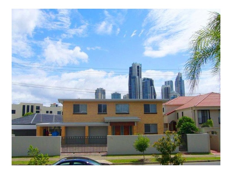 28 Sunrise Boulevard ‘Sunsand’, Surfers Paradise QLD 4217