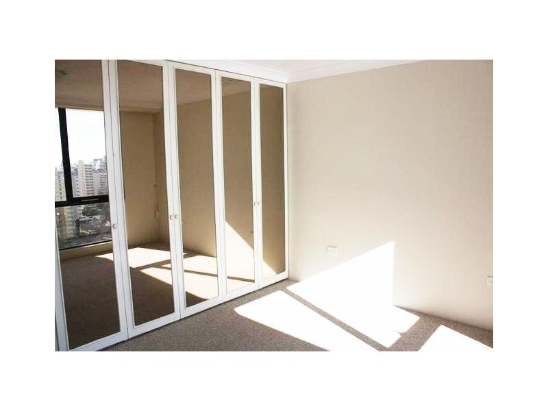 4 Thornton Street ‘Acapulco’, Surfers Paradise QLD 4217