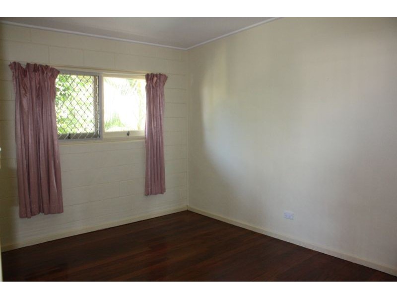 5 Holborow Close, Surfers Paradise QLD 4217
