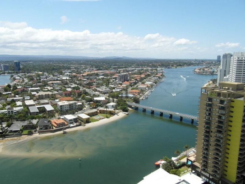 9 Ferny Avenue (Cirle on Cavill), Surfers Paradise QLD 4217