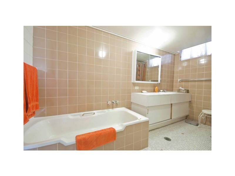 40 Watson Esplanade ‘River Park’, Surfers Paradise QLD 4217