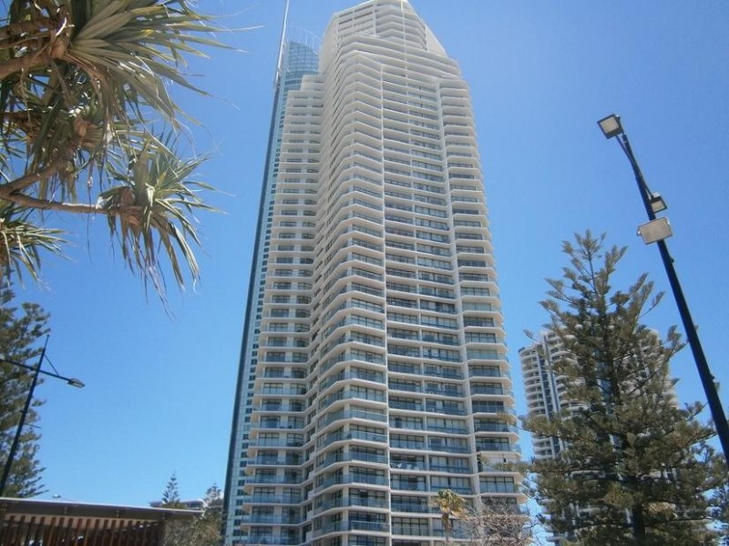 5 Clifford Street ‘Peninsula’, Surfers Paradise QLD 4217