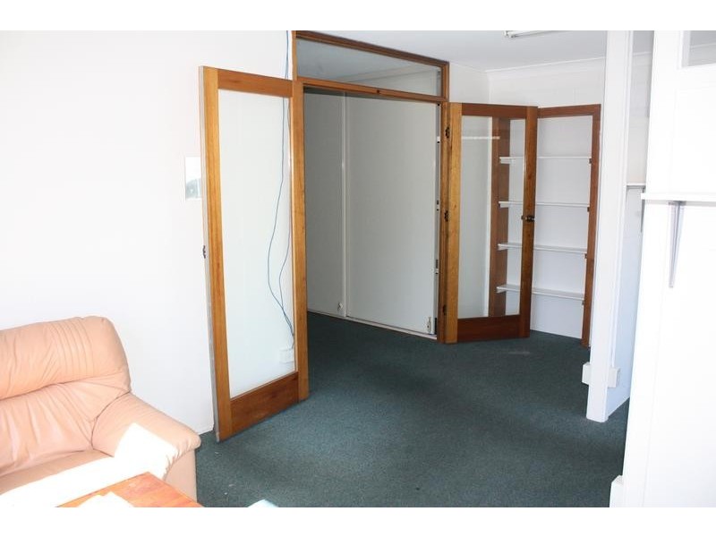 31 Crombie Aveune, Bundall QLD 4217