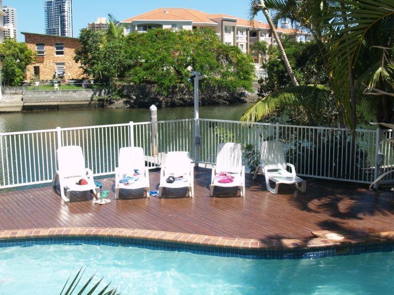 37 Peninsular Drive ‘Surfers Del Rey’, Surfers Paradise QLD 4217