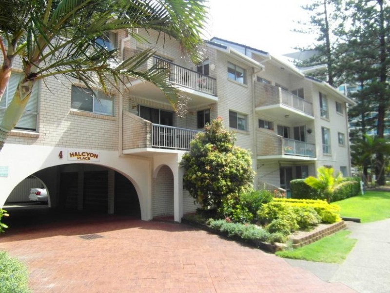 4 Fern Street ‘Halycon Place’, Surfers Paradise QLD 4217
