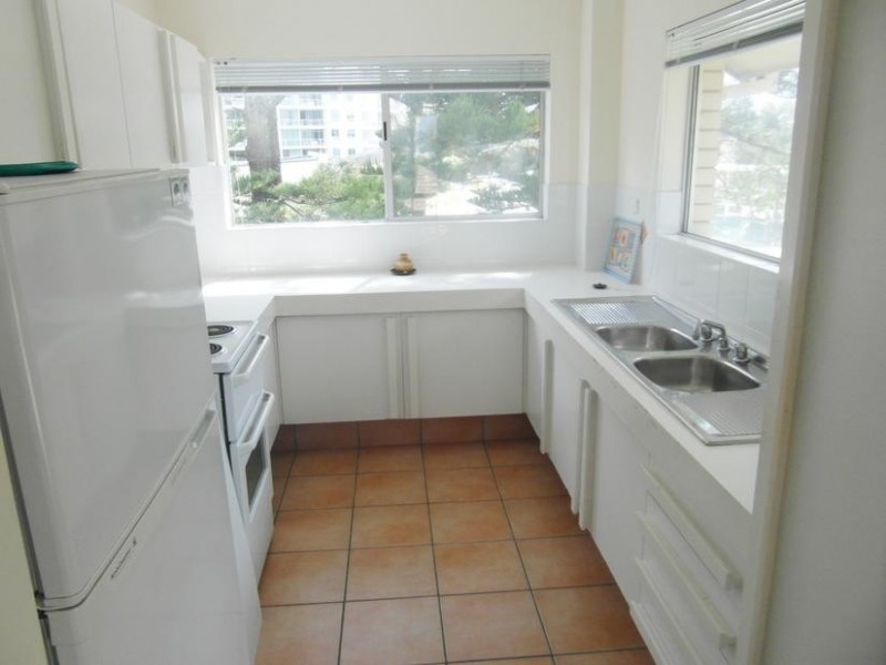 4 Fern Street ‘Halycon Place’, Surfers Paradise QLD 4217