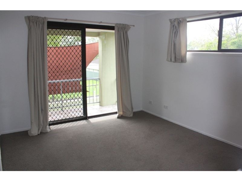 Grevillia Avenue, Southport QLD 4215