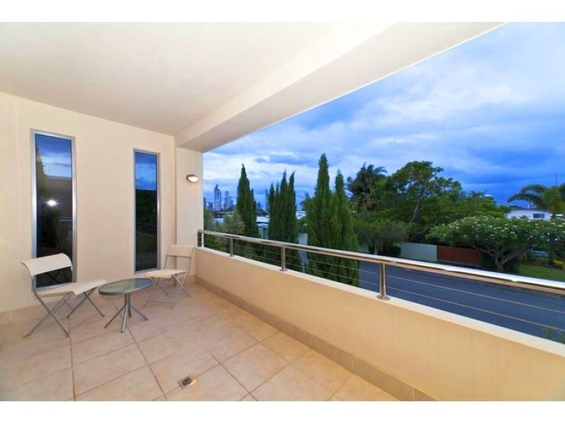 7 Durham Street, Southport QLD 4215