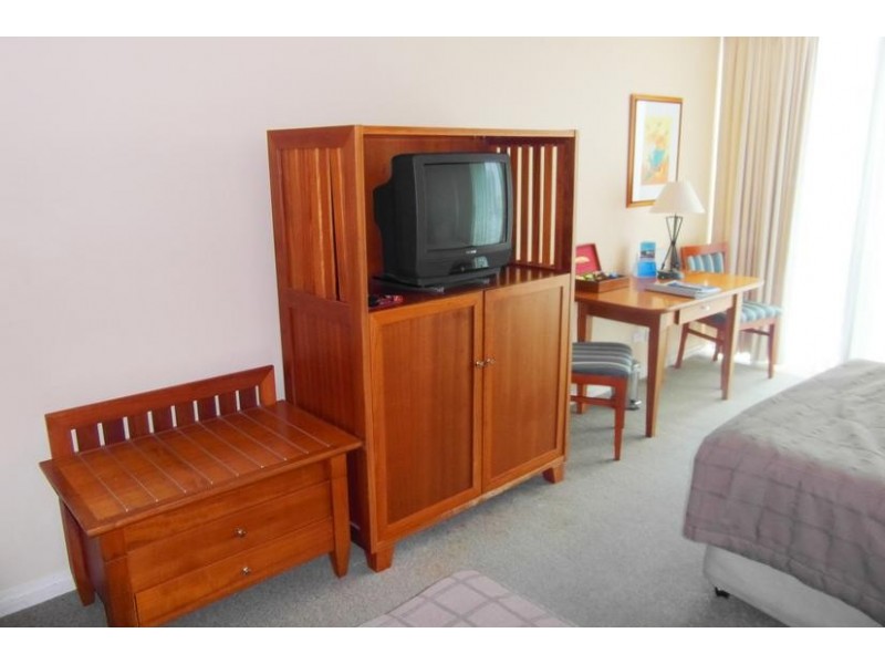 25 Laycock Street ‘Mantra Legends’, Surfers Paradise QLD 4217