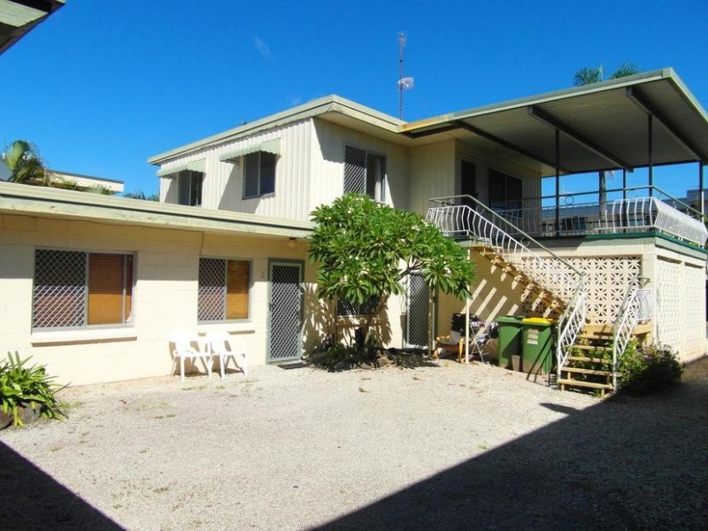 25 Leonard Avenue ‘Tralee Court’, Surfers Paradise QLD 4217