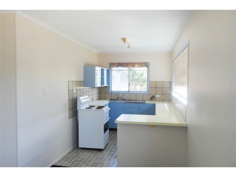 25 Leonard Avenue ‘Tralee Court’, Surfers Paradise QLD 4217