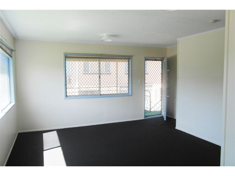 25 Leonard Avenue ‘Tralee Court’, Surfers Paradise QLD 4217