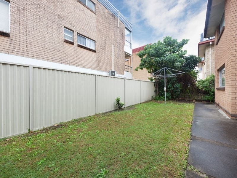 26 Leonard Avenue ‘Eva’, Surfers Paradise QLD 4217