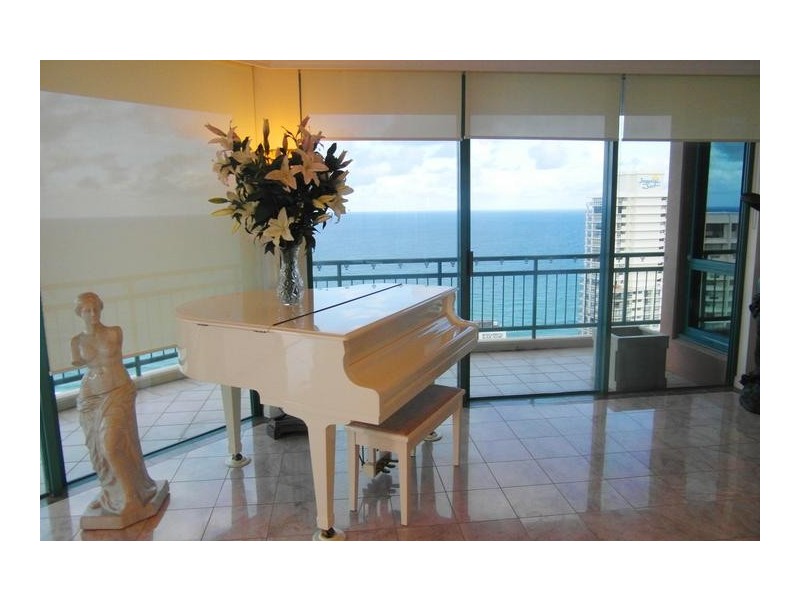 Surfers Paradise QLD 4217
