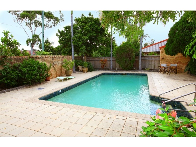 21 Elliott Street, Bundall QLD 4217