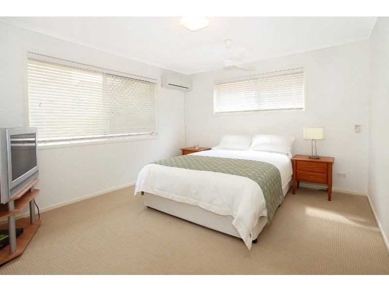 21 Elliott Street, Bundall QLD 4217