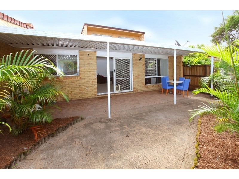 21 Elliott Street, Bundall QLD 4217