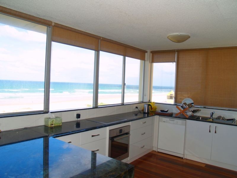 63 Garfield Terrace ‘Sea Breeze’, Surfers Paradise QLD 4217