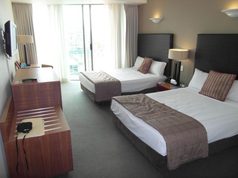 25 Laycock Street ‘Mantra Legends’, Surfers Paradise QLD 4217