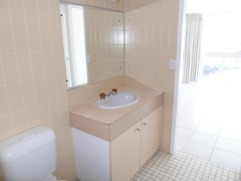 1402 21 Peninsular Drive ‘Edgewater Gardens’, Surfers Paradise QLD 4217