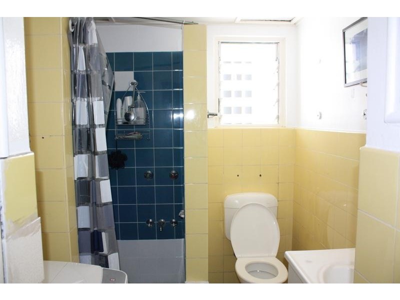 34 Hanlan Street ‘Kinkabool’, Surfers Paradise QLD 4217