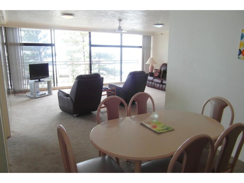 6B/4 Old Burleigh Road ‘Surfers Aquarius’, Surfers Paradise QLD 4217