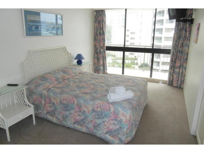 6B/4 Old Burleigh Road ‘Surfers Aquarius’, Surfers Paradise QLD 4217