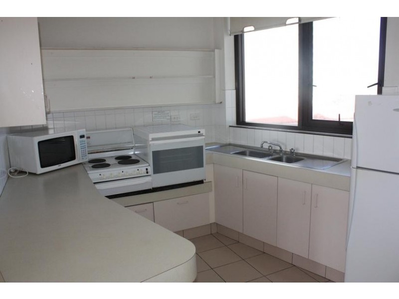 7-9 trickett Street ‘Surfers International’, Surfers Paradise QLD 4217