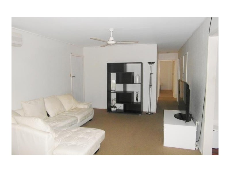 22 Verona Avenue, Isle Of Capri QLD 4217