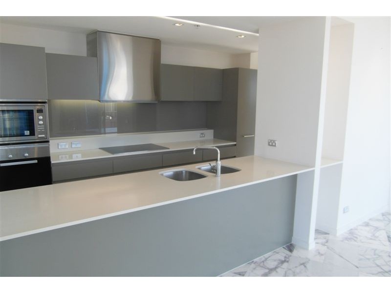 18 Enderley Avenue ‘Artique’ Penthouse, Surfers Paradise QLD 4217