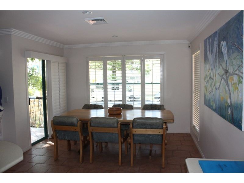 30 Frederick Street, Surfers Paradise QLD 4217