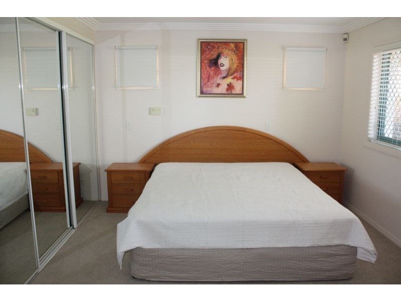 30 Frederick Street, Surfers Paradise QLD 4217