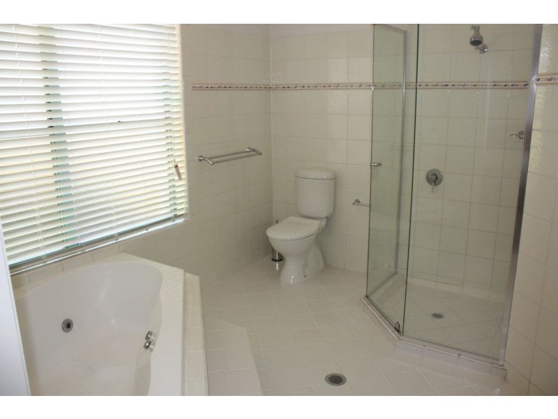 30 Frederick Street, Surfers Paradise QLD 4217