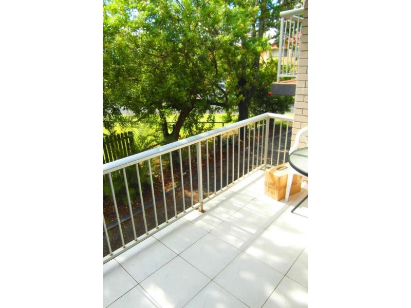 12 Leonard Avenue ‘Cosmopolitan’, Surfers Paradise QLD 4217