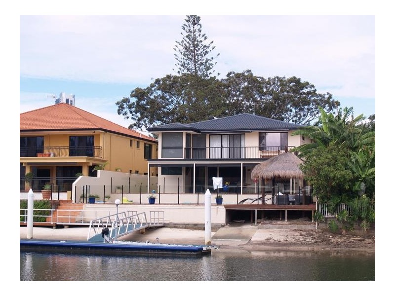 34 Gibraltar Drive, Isle Of Capri QLD 4217