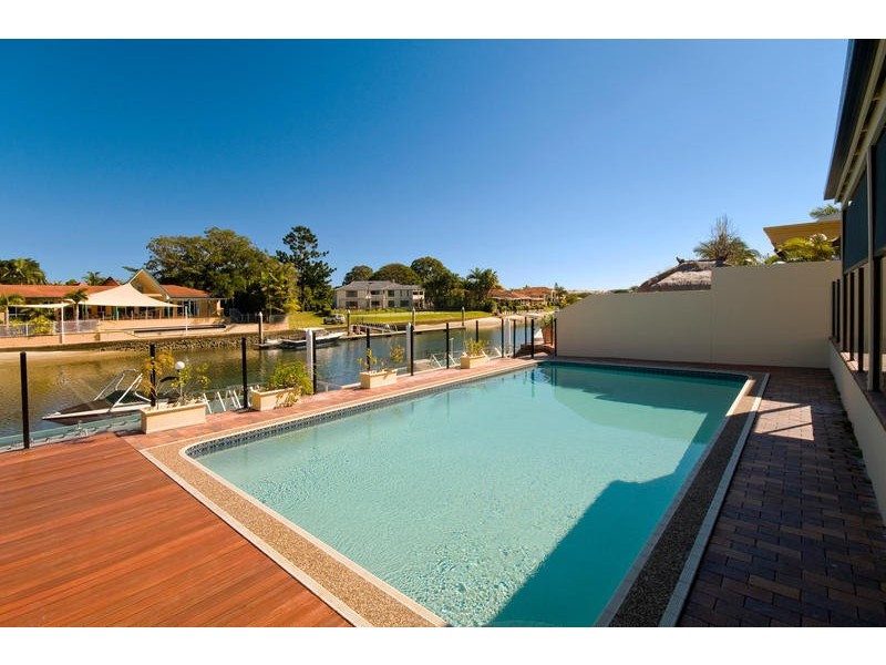 34 Gibraltar Drive, Isle Of Capri QLD 4217