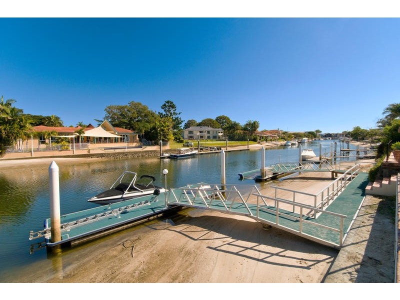 34 Gibraltar Drive, Isle Of Capri QLD 4217