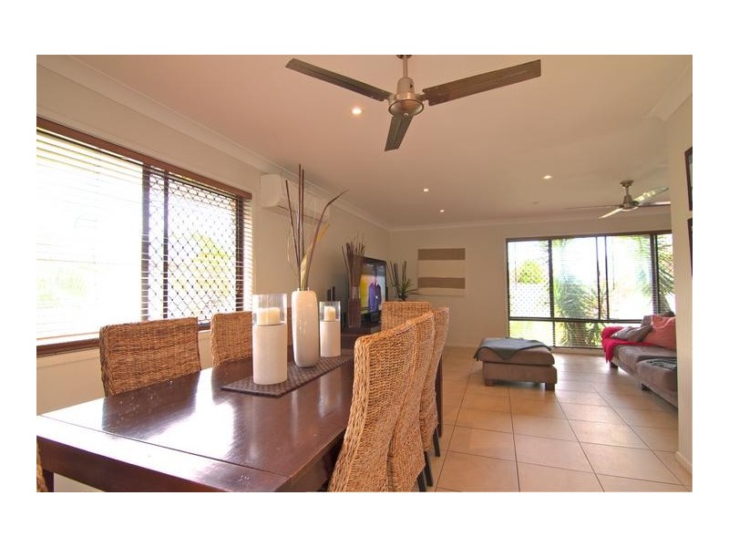 78 Campbell Street, Sorrento QLD 4217